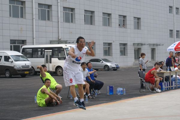 奧吉娜集團(tuán)取得沈陽(yáng)開(kāi)發(fā)區(qū)首屆職工籃球賽第一場(chǎng)勝利